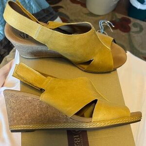 Clarks Wedge Sandal, Gold